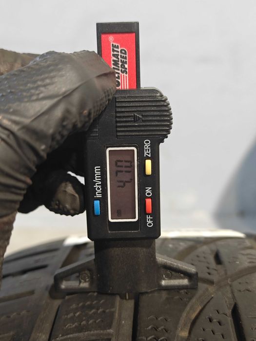 Roti/Jante 17 cu anvelope de iarna 225/55R17 BMW Seria 3,5,GT,6