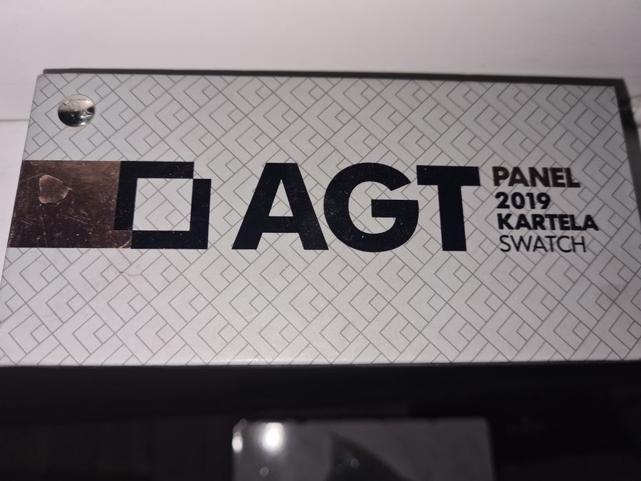 Продам рекламный буклет  по мебели и шурупы по мебели