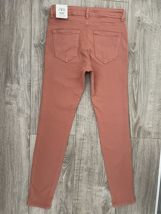 Pantaloni Zara nr.34 noi