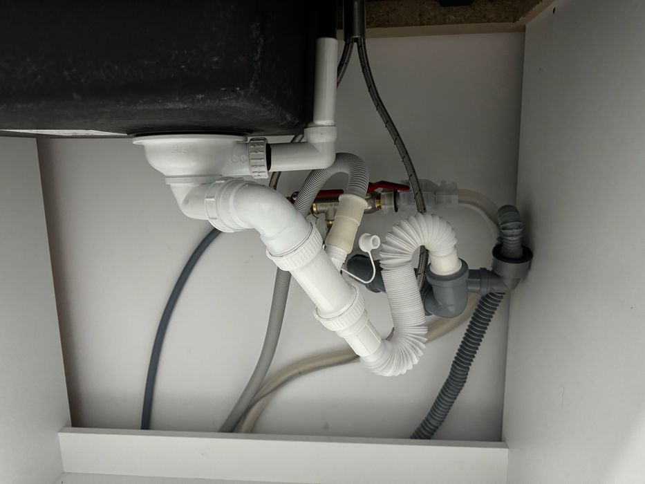 Instalator – Reparații și Înlocuire Țevi Apă / Canalizare