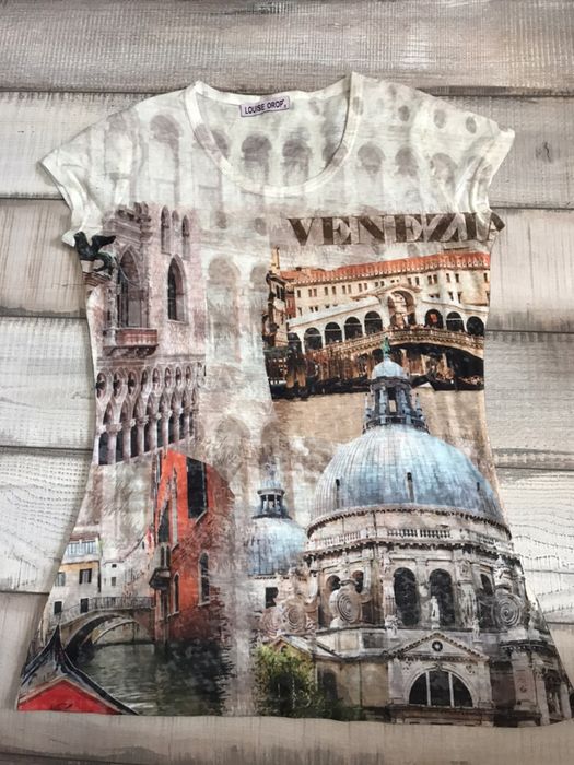 2 бр тениски бляскава Венеция и череп с камъни.