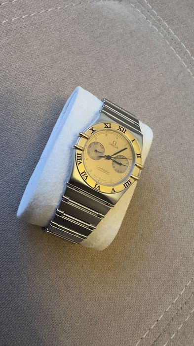 Omega Constellation chronograph 198.0142  bezel aur 18K