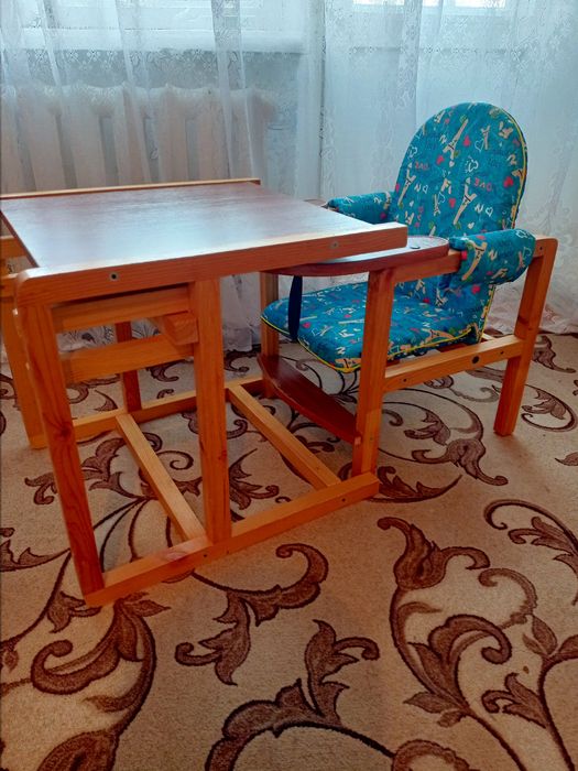 Обеденный стол раскладной