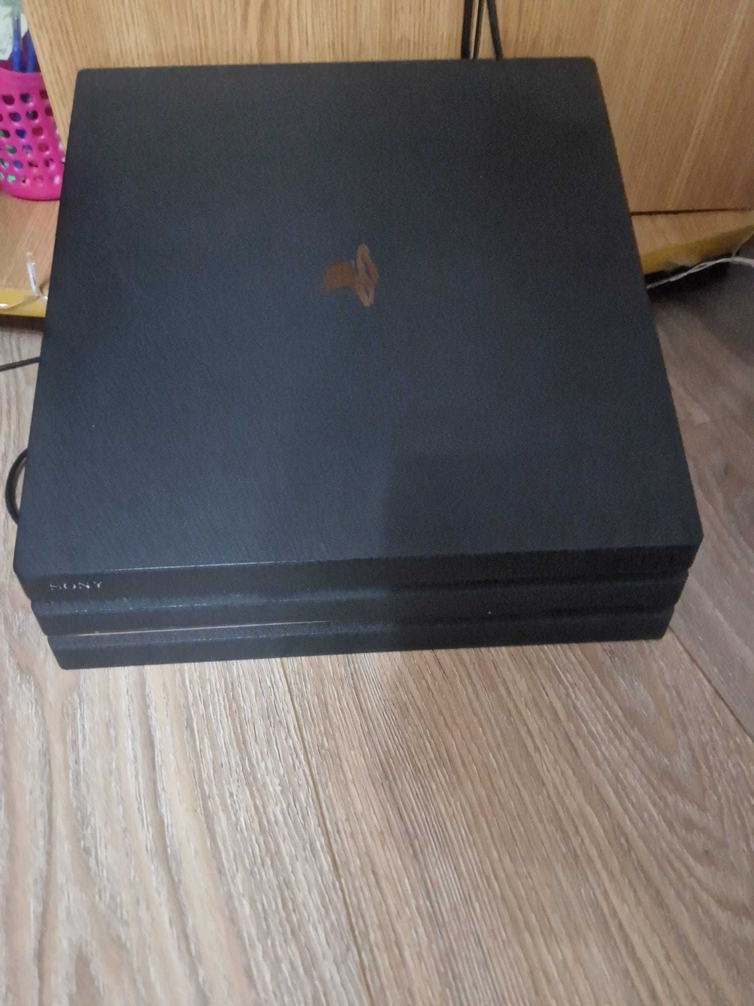 Vand PS4 cu 2 console si jocurile din poza.