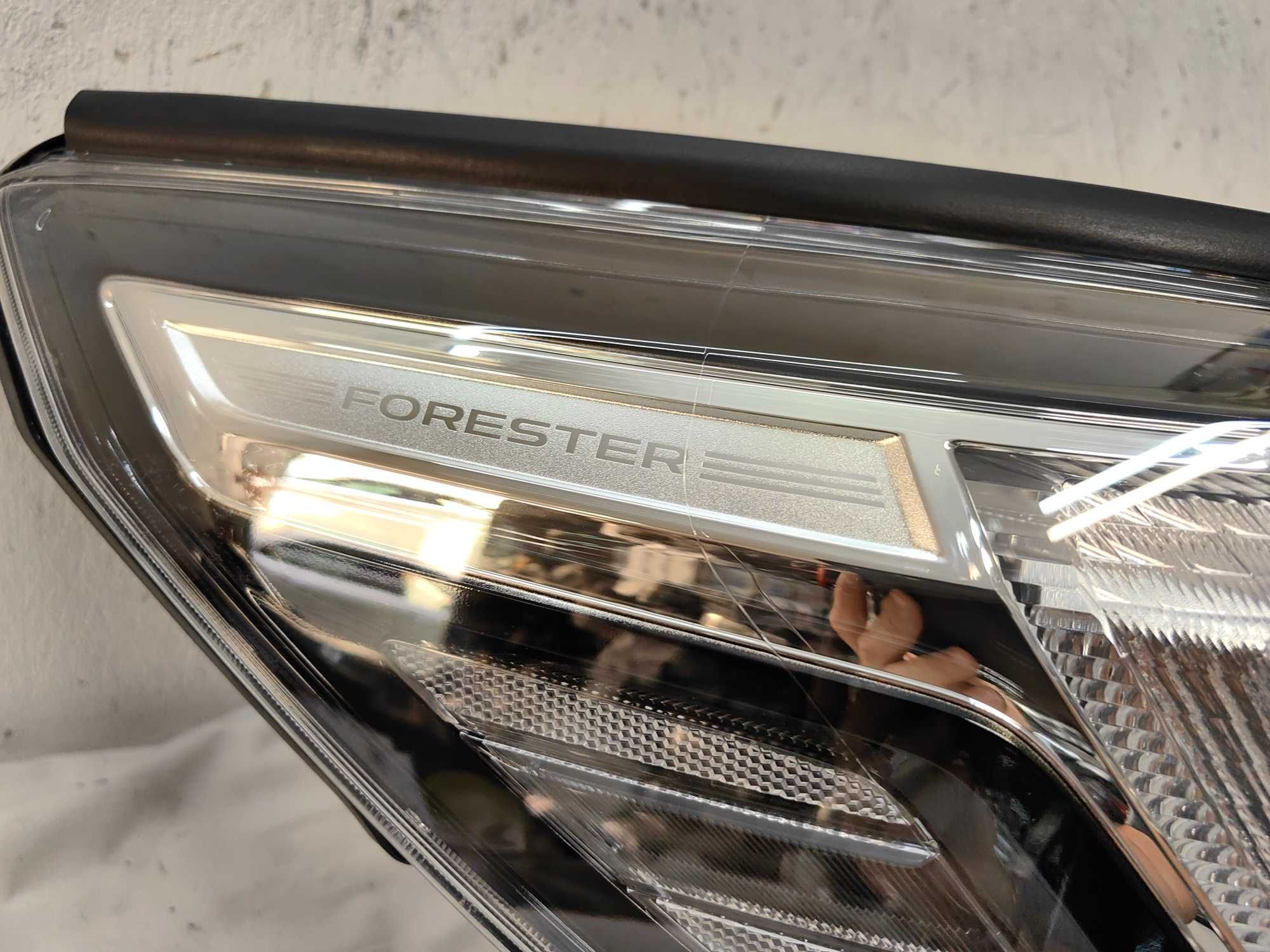 Оригинален фар Субару  Subaru Forester Full Led