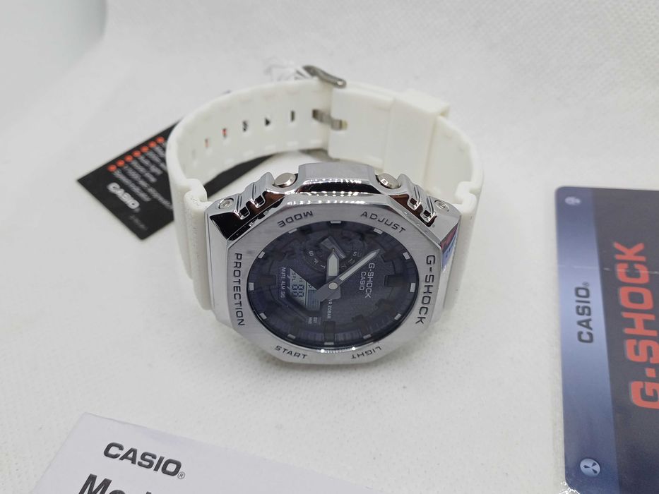 Ceas Casio g shock GM 2100 Metal White -Silver.Nou, Garantie 2 ani