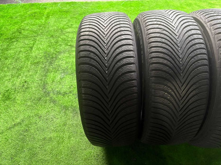 Anvelope Iarna 225/55/17 Michelin