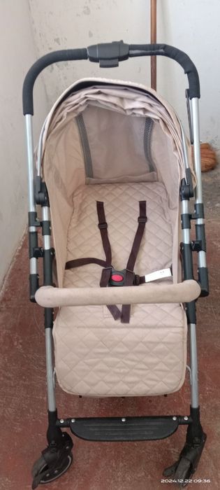 Продам детскую коляску.б/у. 600 тысяч цена договорная