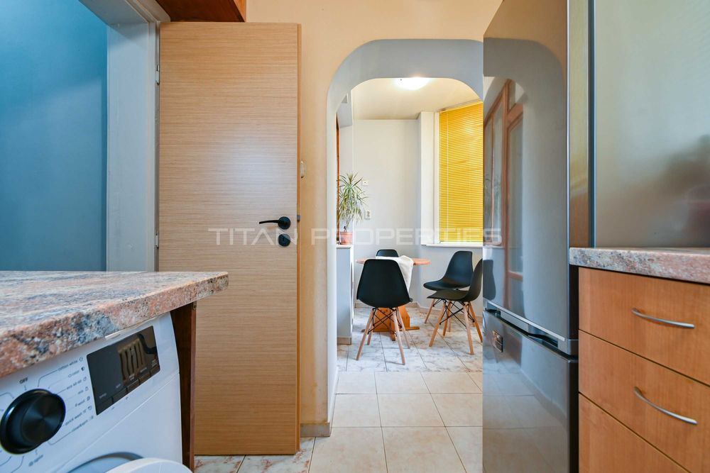 Продава се Тристаен апартамент в София, Център - 80 кв.м за 3000 €/кв.м - Снимка #5