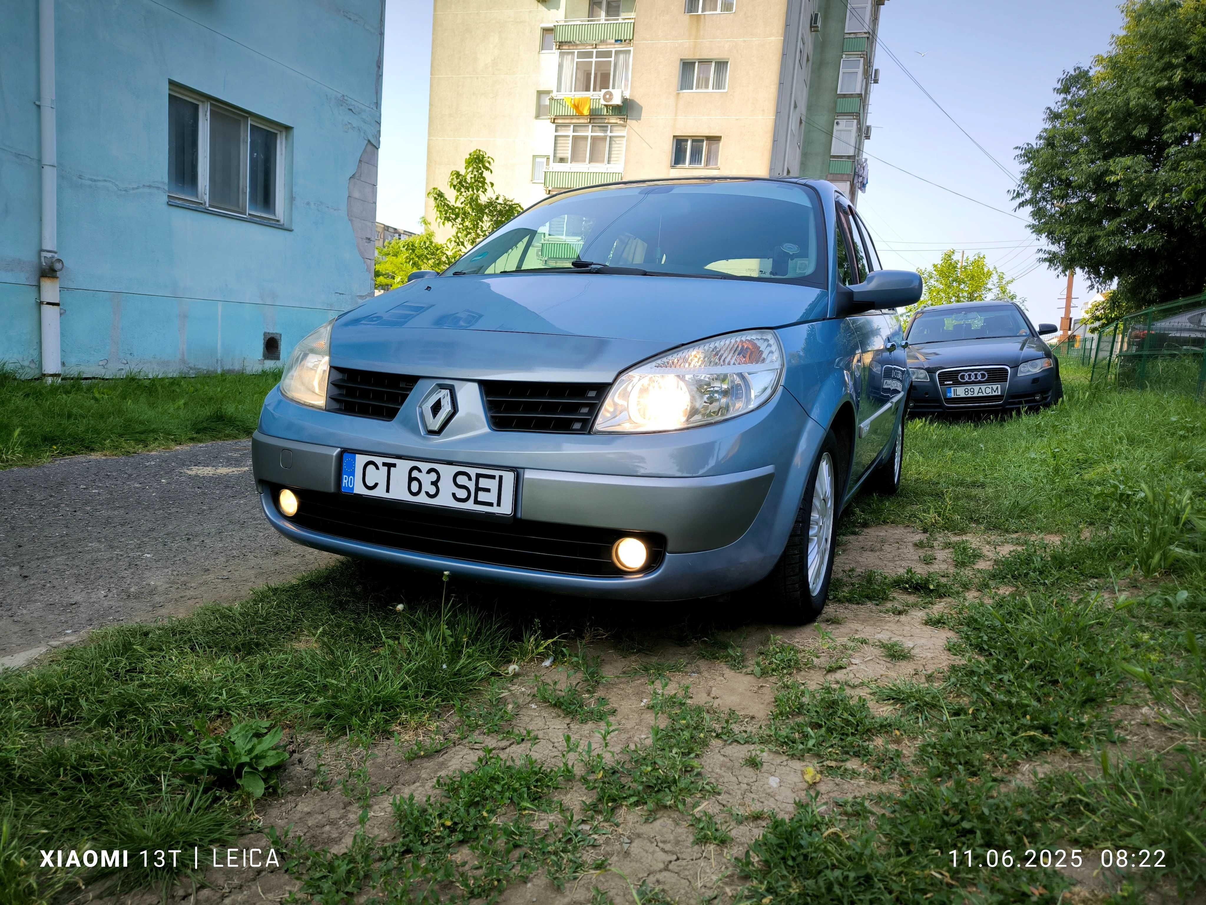Vând Renault scenic
