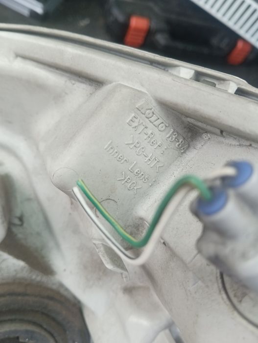 Десен фар за Toyota Corolla verso