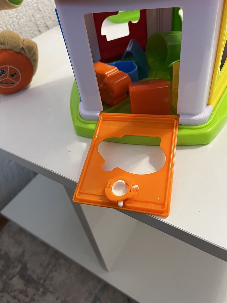 Fisher price Куче, Къщичка Chicco сортер,