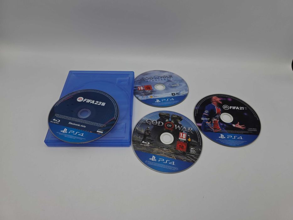 Consola Gaming Playstation 4 Pro 1TB 2 Manete 4 Jocuri Stare Buna