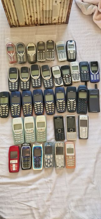 Telefoane vechi de colectie