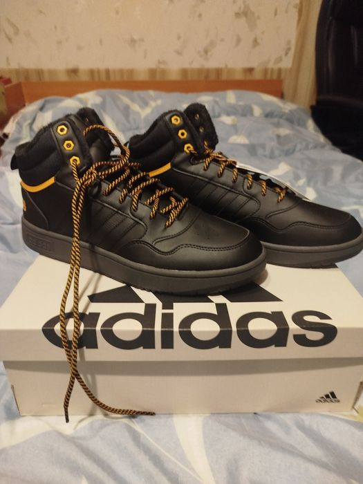 Маратонки Адидас