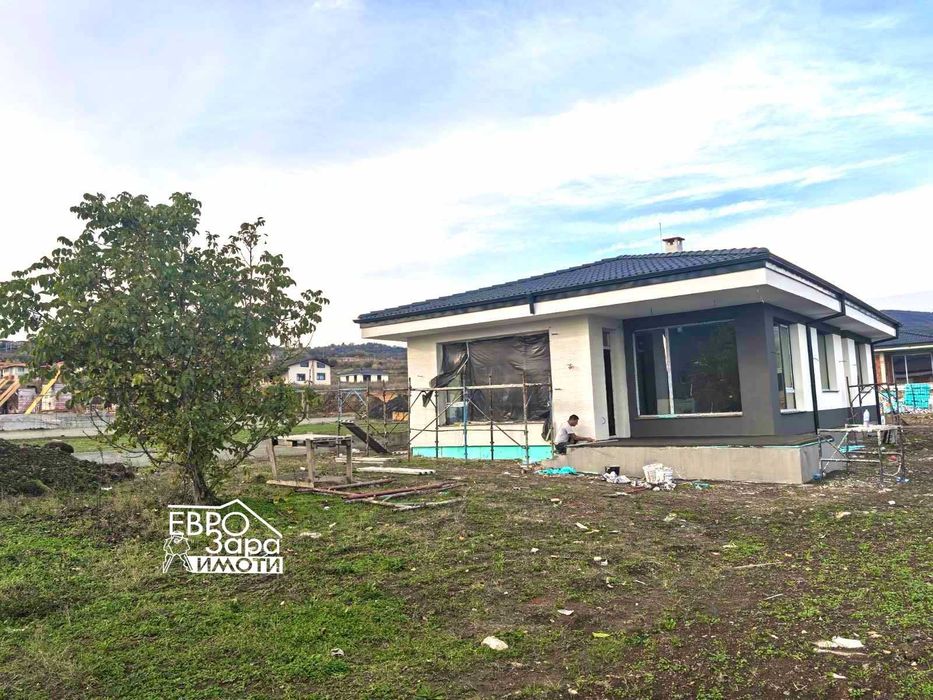 Просторни еднофамилни къщи за продажба в гр.Стара Загора