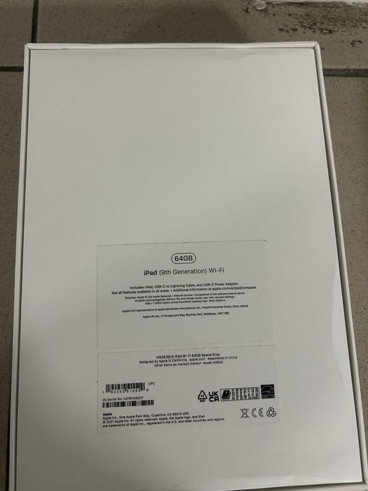 Cutie  de macbook air 13 cu cip