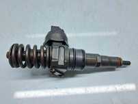 Injector  Volkswagen Golf 5 Plus (5M1) [Fabr 2005-2008] 038130073BN 1.