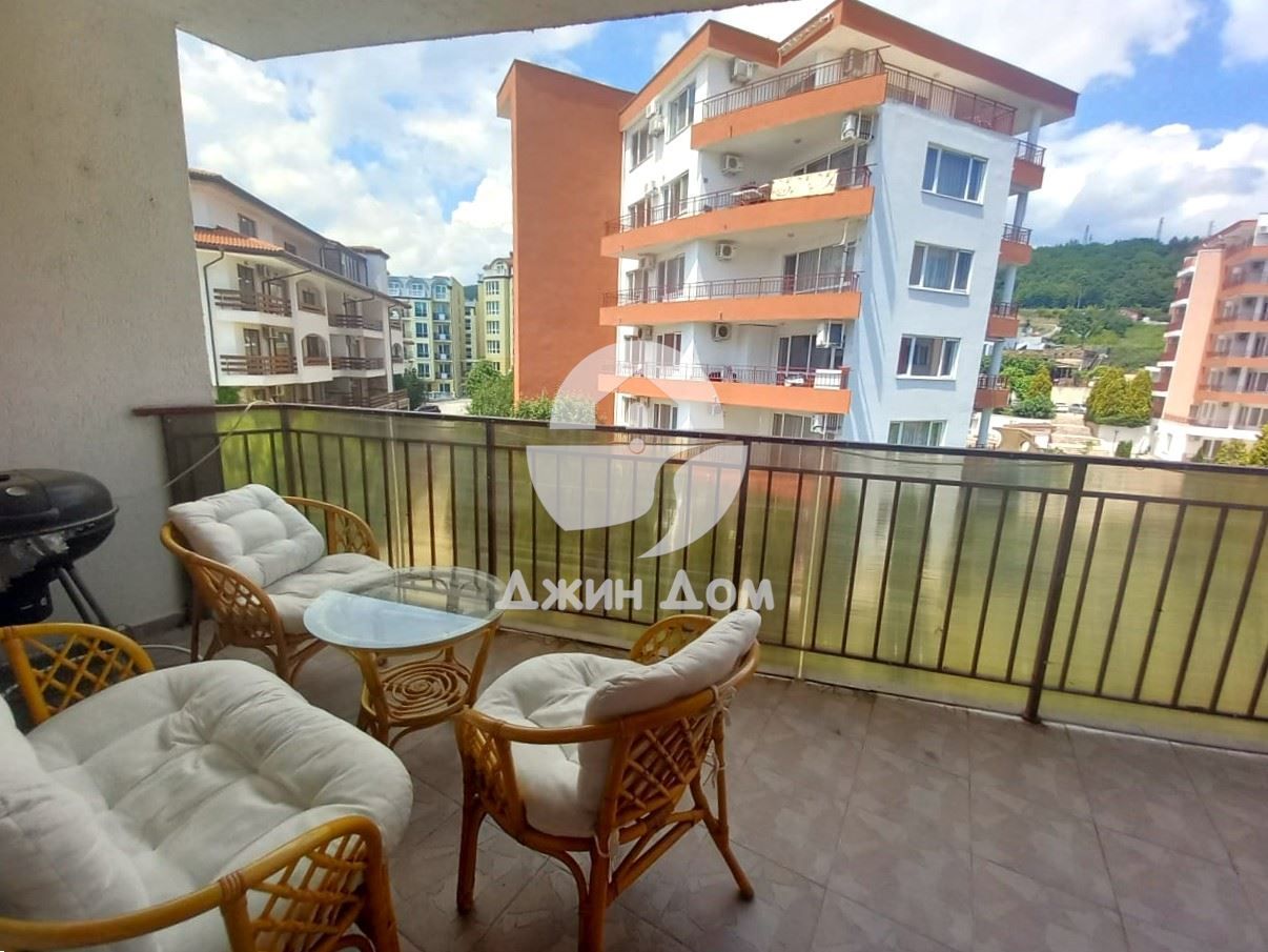 Продава се Двустаен апартамент в к.к. Елените - 70 кв.м за 943 €/кв.м - Снимка #2