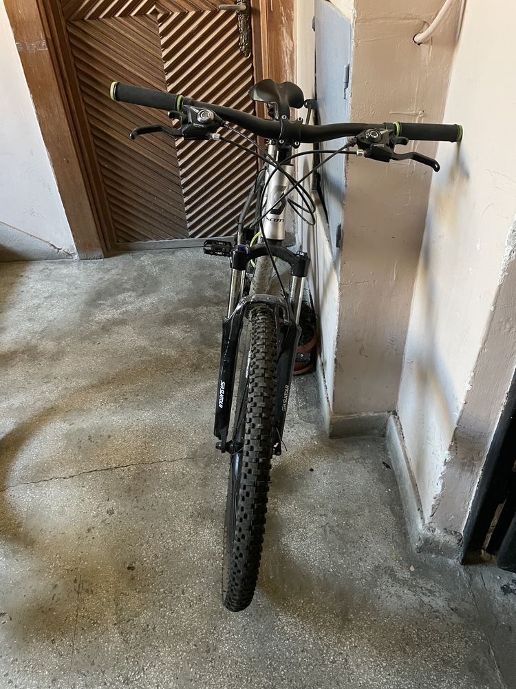 Bicicleta MTB Scott