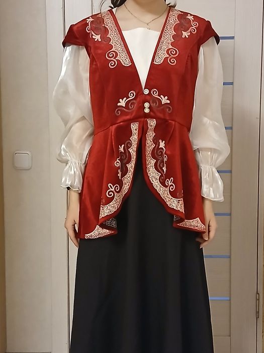 Камзол женский 46р