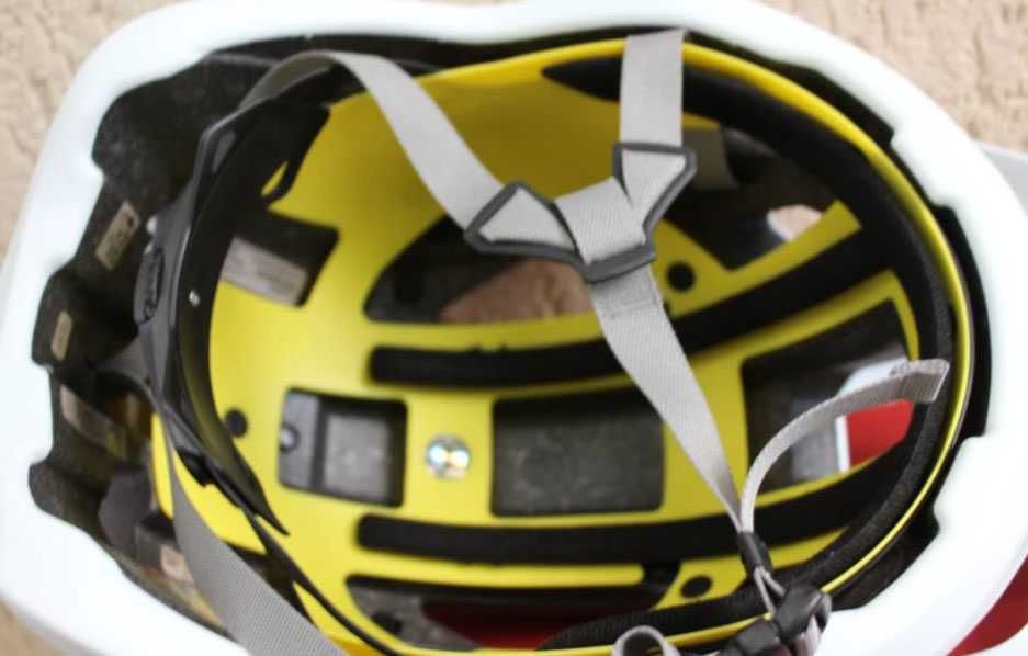 Specialized Camber Mips casca MTB - alb - marime XL(60-63cm)