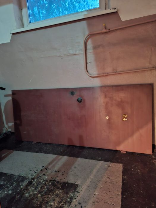 Продам дверь металлическую