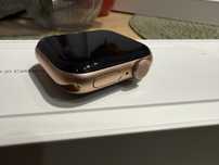 Apple Watch 5 40mm Gold la cutie + 6 huse
