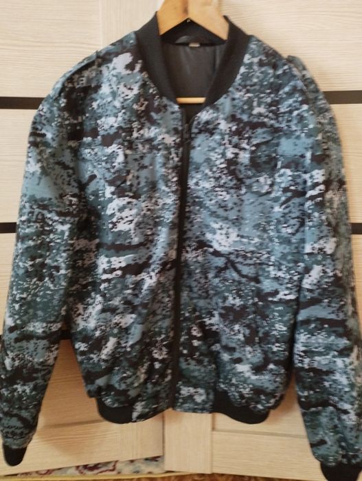 Продается бушлат тройка 48 размер