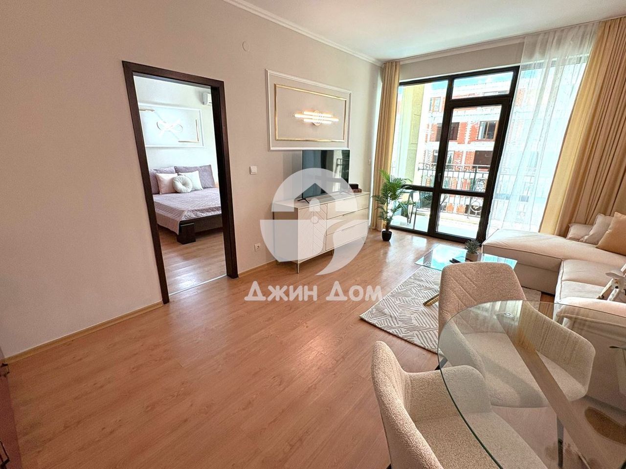 Продава се Двустаен апартамент в к.к. Слънчев бряг - 84 кв.м за 1114 €/кв.м - Снимка #2