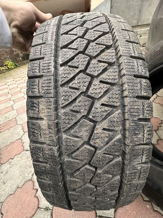 Anvelope iarna 235/65/16C Bridgestone 2024 ca noi