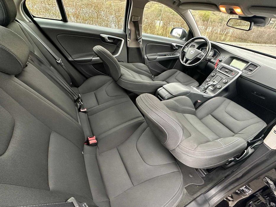 Volvo S60  2.0 D3 Kinetic 12 Luni Garantie