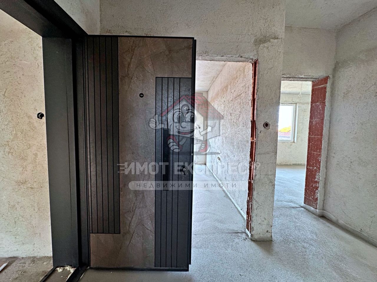 Продава се Тристаен апартамент в Асеновград - 90 кв.м за 945 €/кв.м - Снимка #14