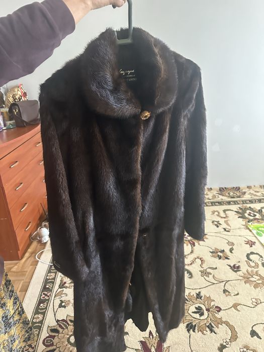 шуба продается в хорошем состоянии