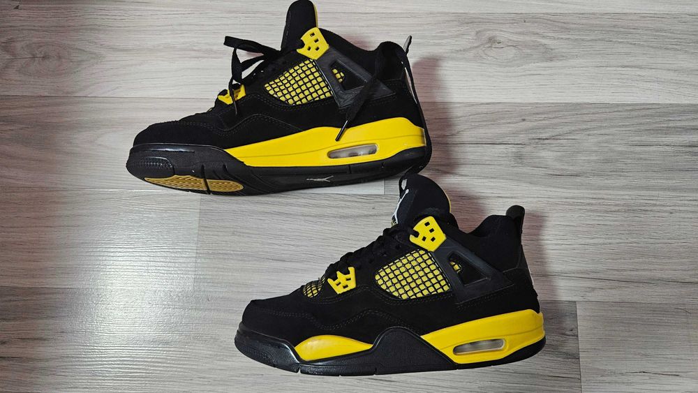 Детски обувки Nike Jordan 4 Yellow Thunder, 37ми номер