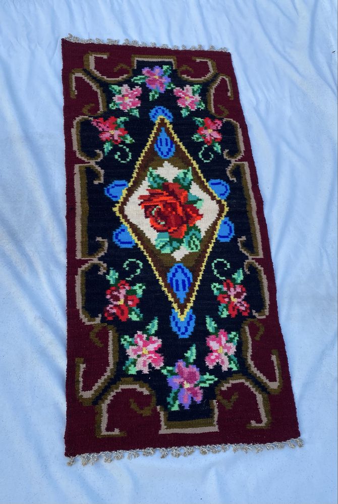Carpeta tesuta ( covoras )
