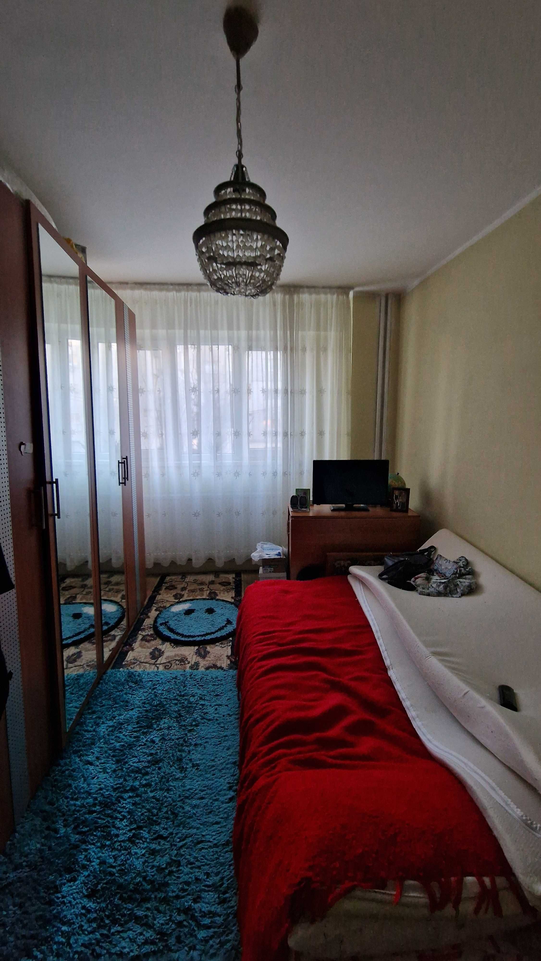 PROPRIETAR vand Apartament 2 camere - decomandat, Micro 18, Galati