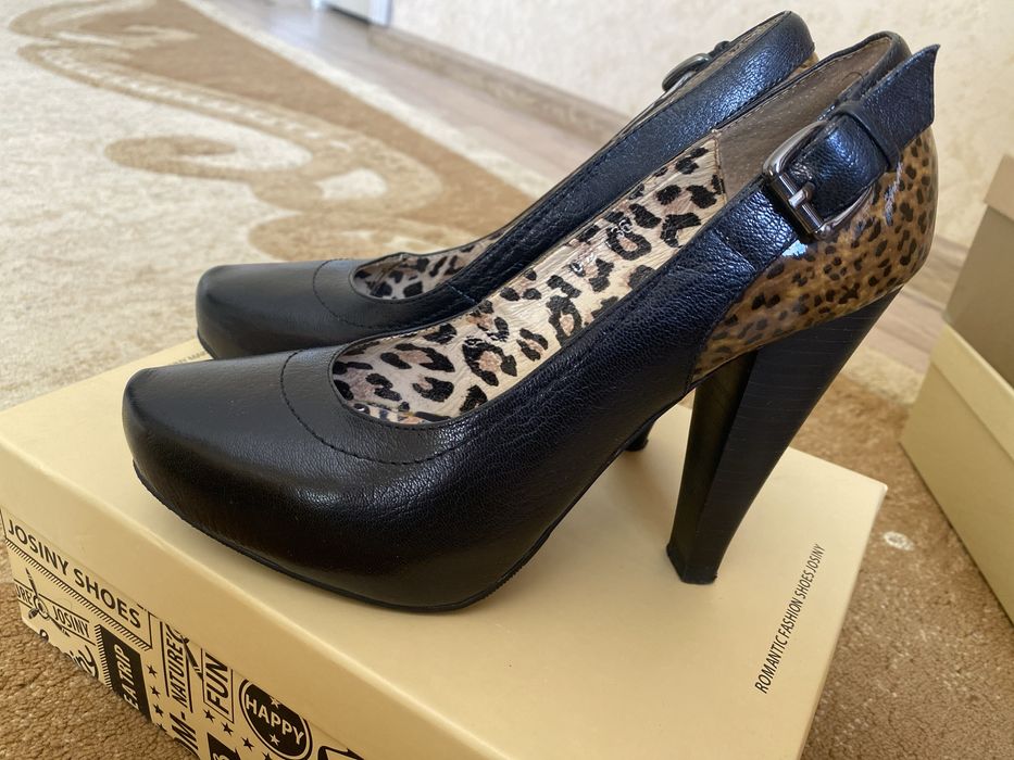 Жана аяк киiмдер