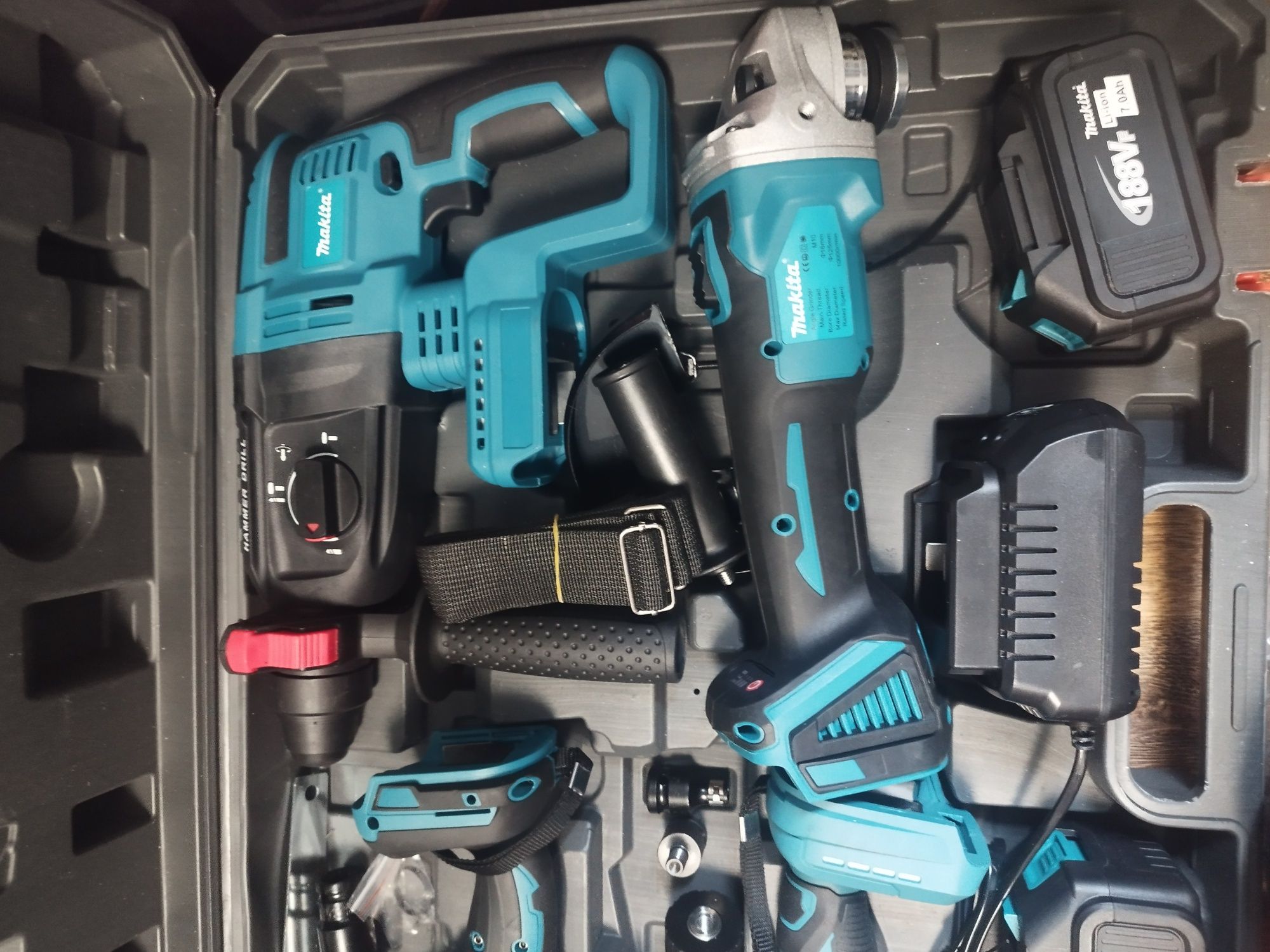 Продам новый набор 4в1 MAKITA