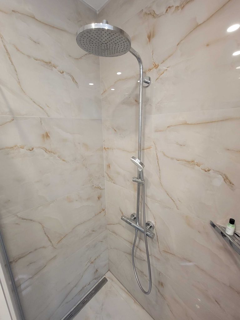 Дава се под наем Тристаен апартамент в Варна, Аспарухово - 105 кв.м за 849 € - Снимка #10
