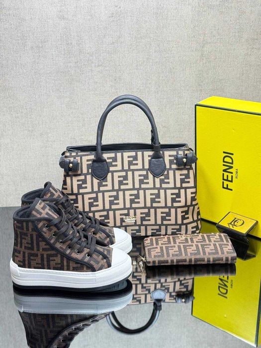 Adidași la set dama