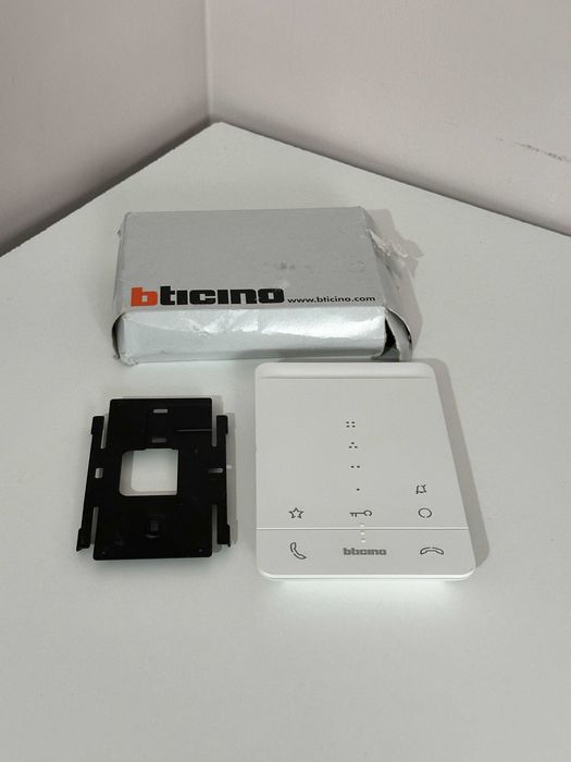 Post interior / interfon Bticino / Legrand CLASSE 100A16E