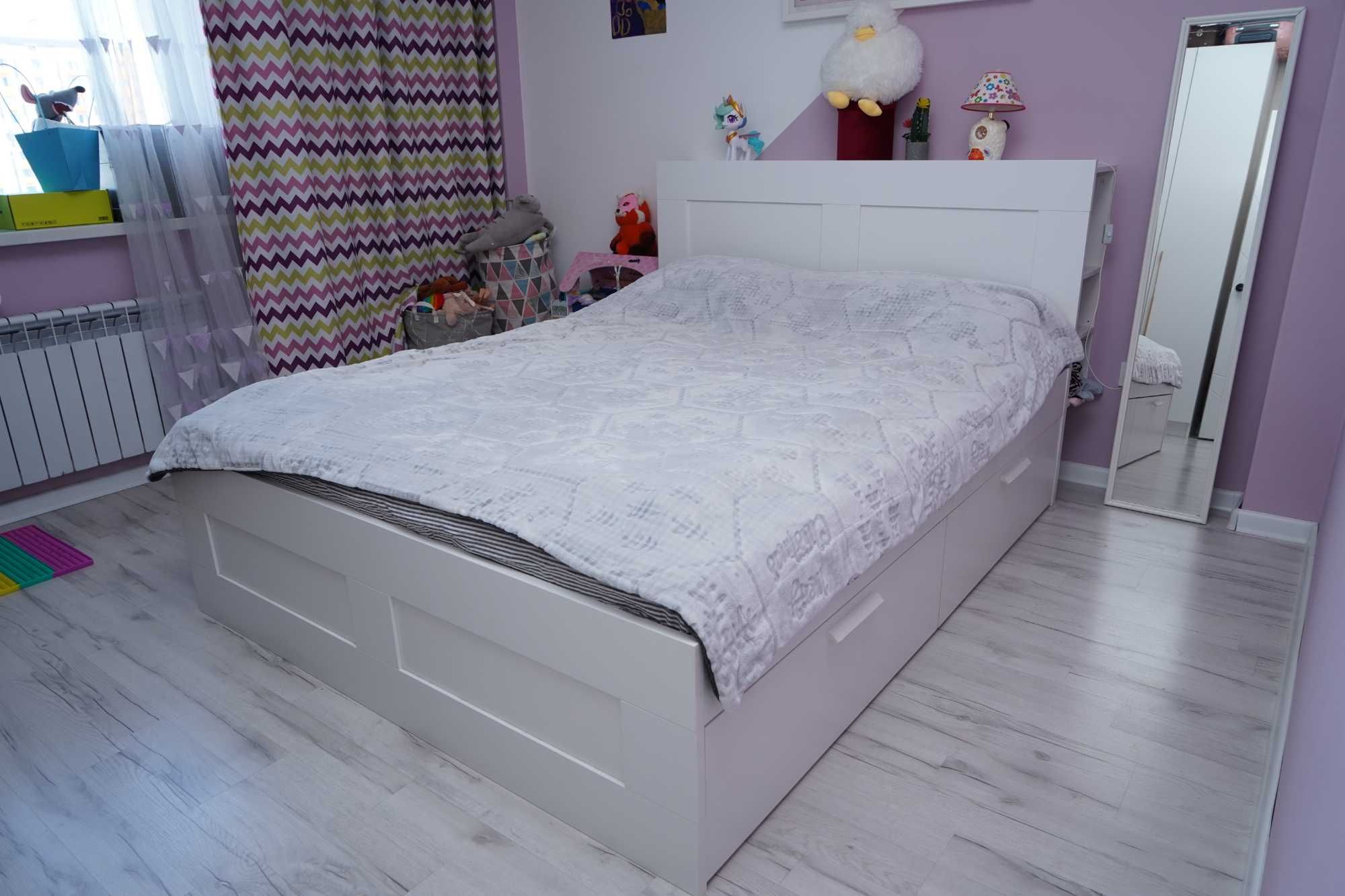 ПРОДАМ Кровать с матрацем и изголовьем