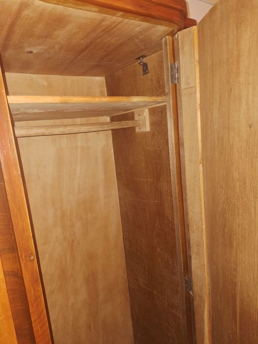 Старинен гардероб триклирен