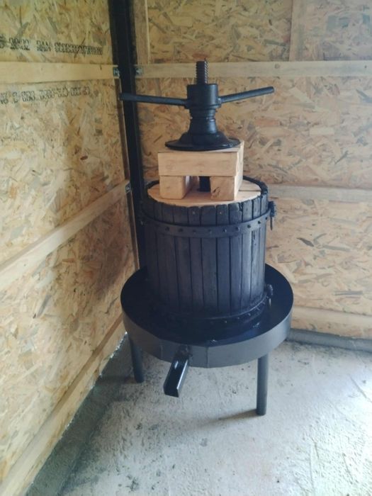 Teasc, sanie de un cal,cada pentru struguri