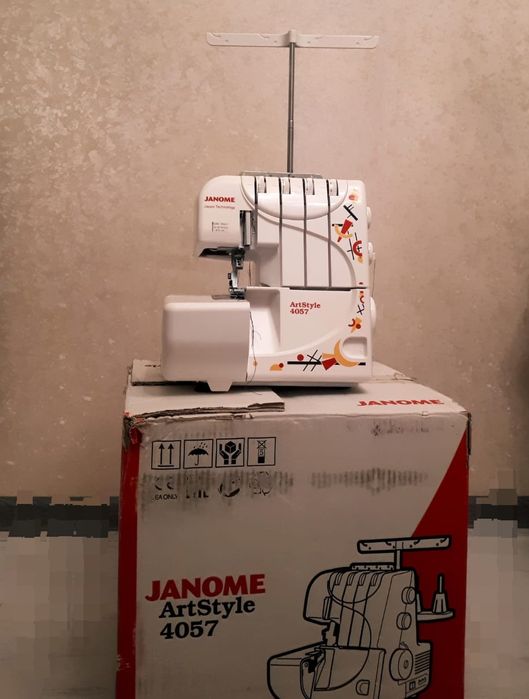 Швейный машина ( оверлок)