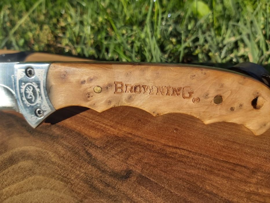 Нож с калъф Browning