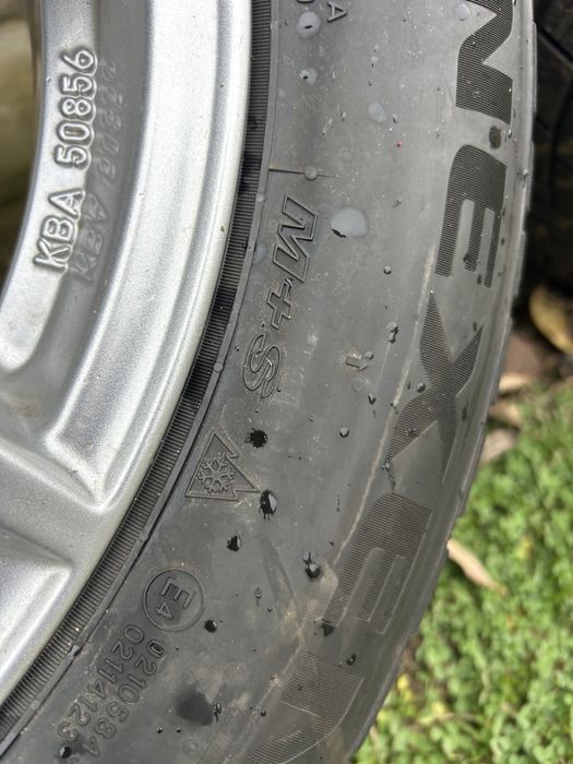 Jante aliaj R16 5x114.3 anvelope M+S 215.60.16 DOT 27.22