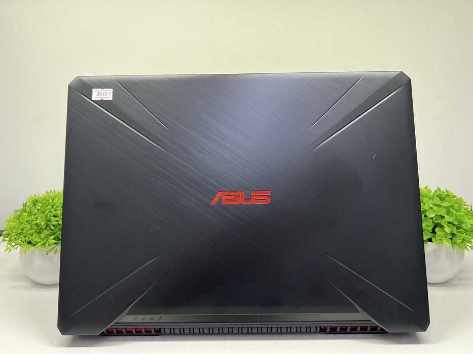 Asus Tuf Gaming core i5-8