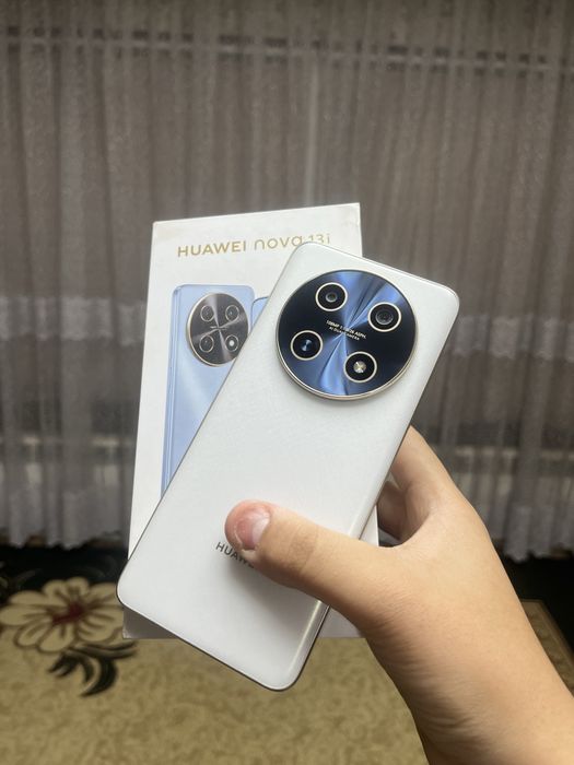 Huawei 13Nova i телефон в новом состояни
